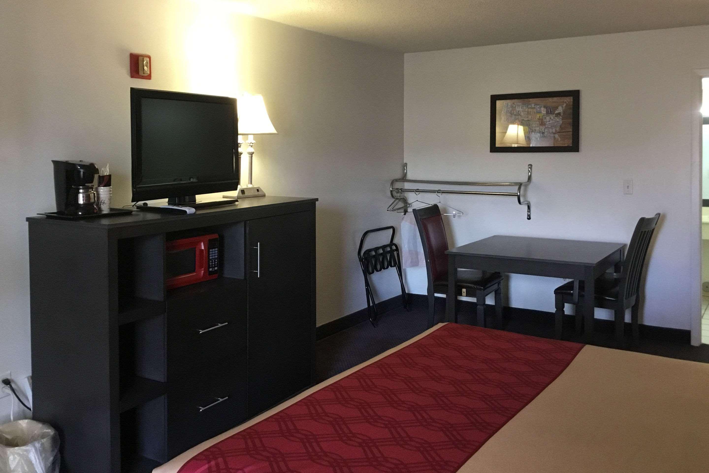 Econo Lodge Ruther Glen Extérieur photo