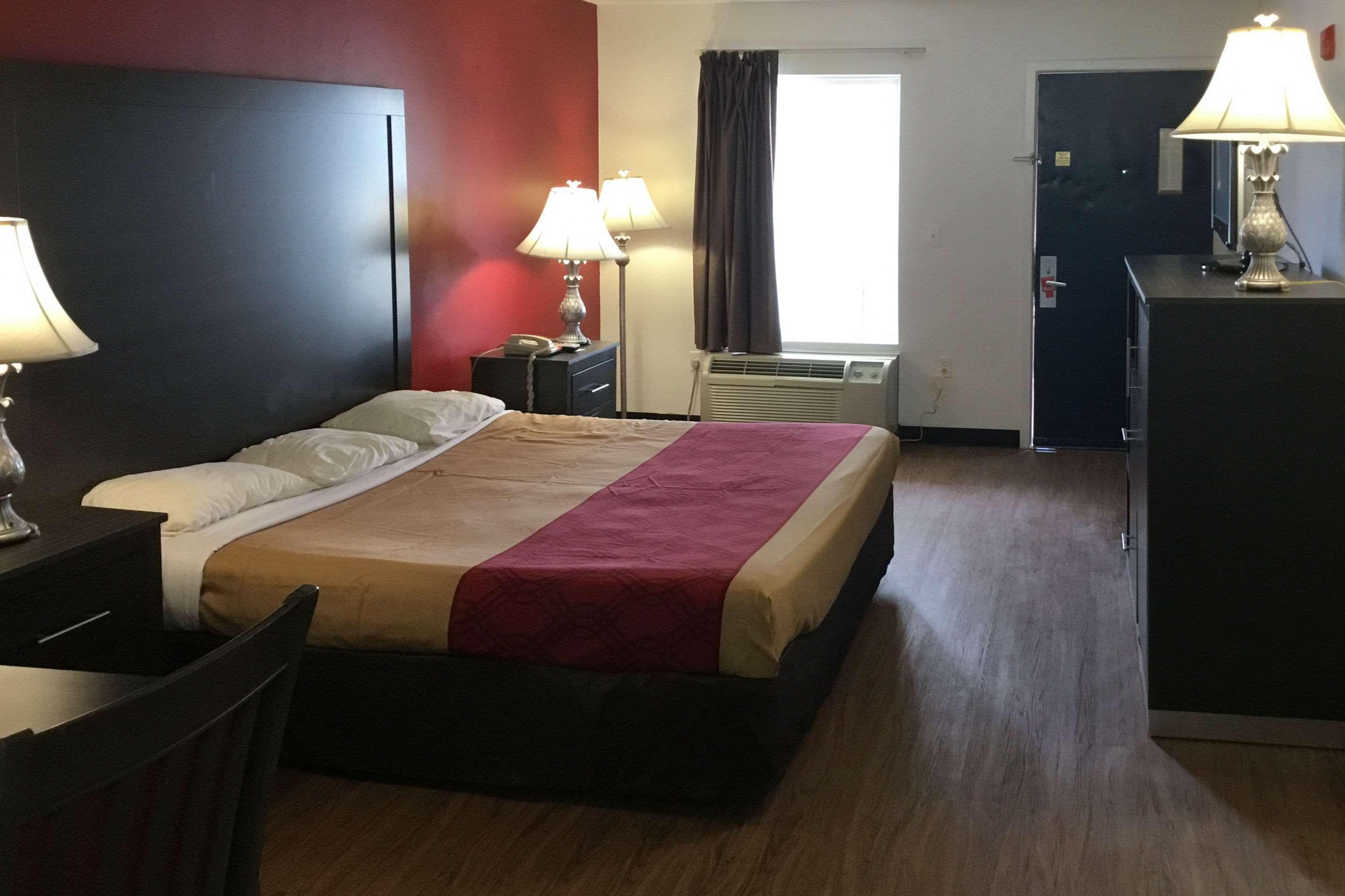 Econo Lodge Ruther Glen Extérieur photo